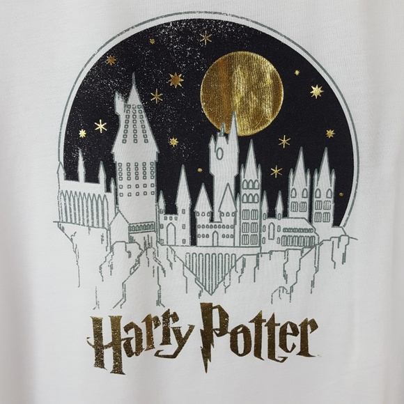 Harry Potter Hogwarts Graphic Tee Shirt Top Large - Picture 5 of 6